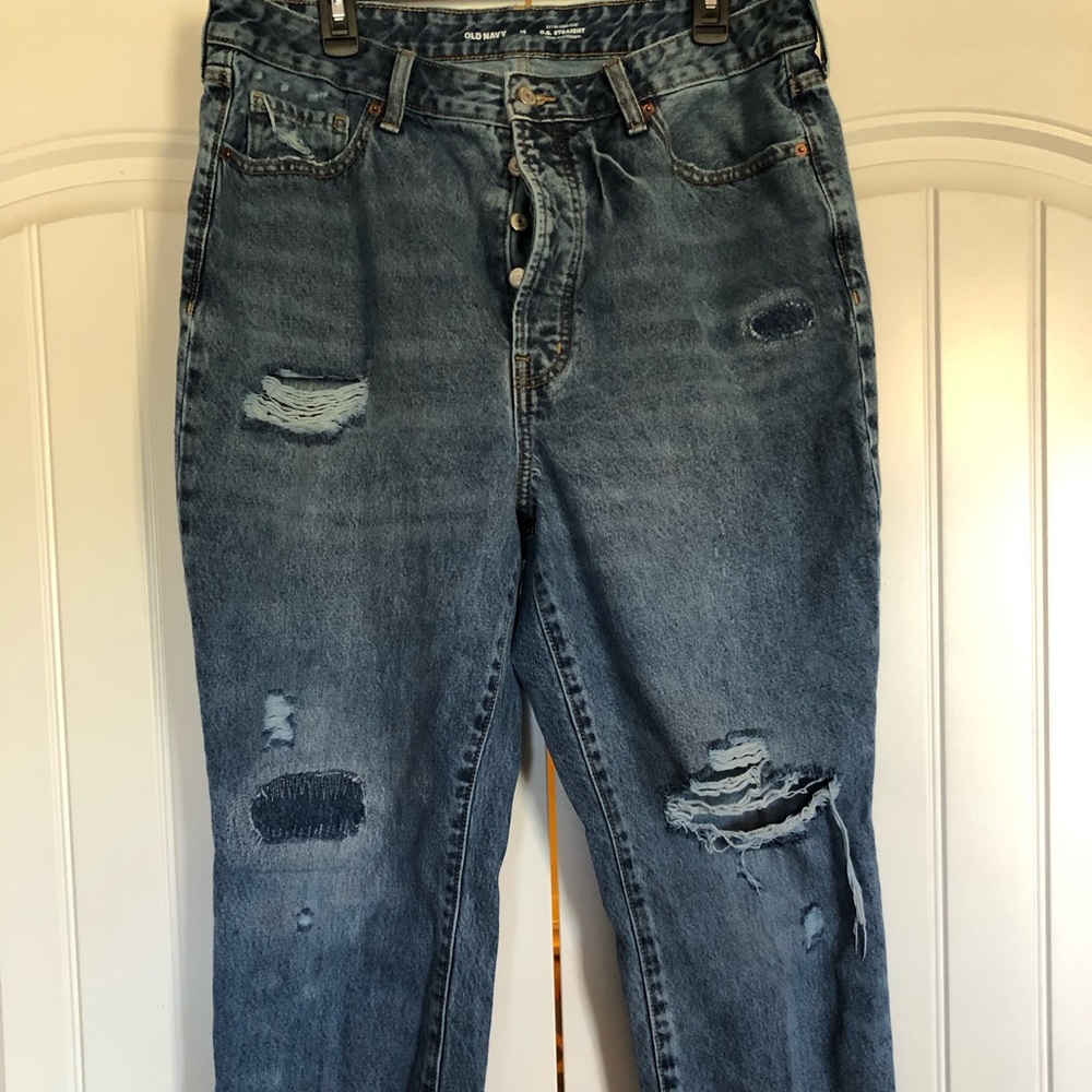Extra high rise OG straight slim pocket jean. Size 16. Never worn.